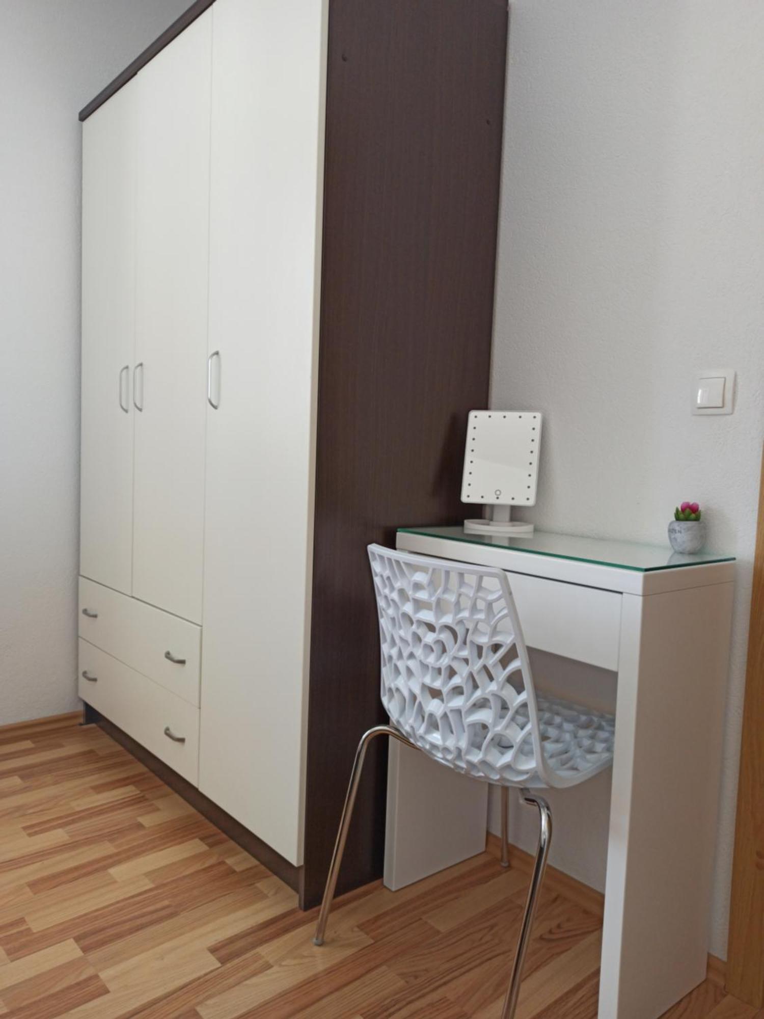 Apartament Mg Ravlic Sea View *